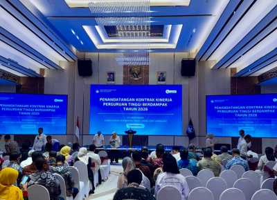 AKNSBY Tandatangani Kontrak Kinerja Perguruan Tinggi Berdampak di lingkungan Kemdiktisaintek